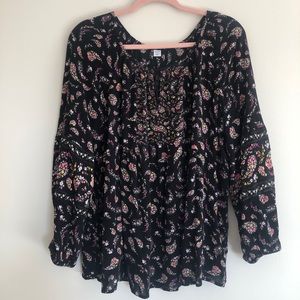 Old Navy flowy tie-neck blouse in black floral